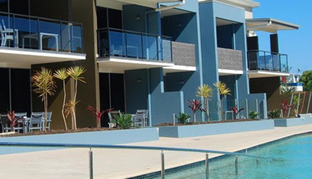 Ramada By Wyndham Херви Бей Екстериор снимка The pool at the Mantra on Mooloolaba